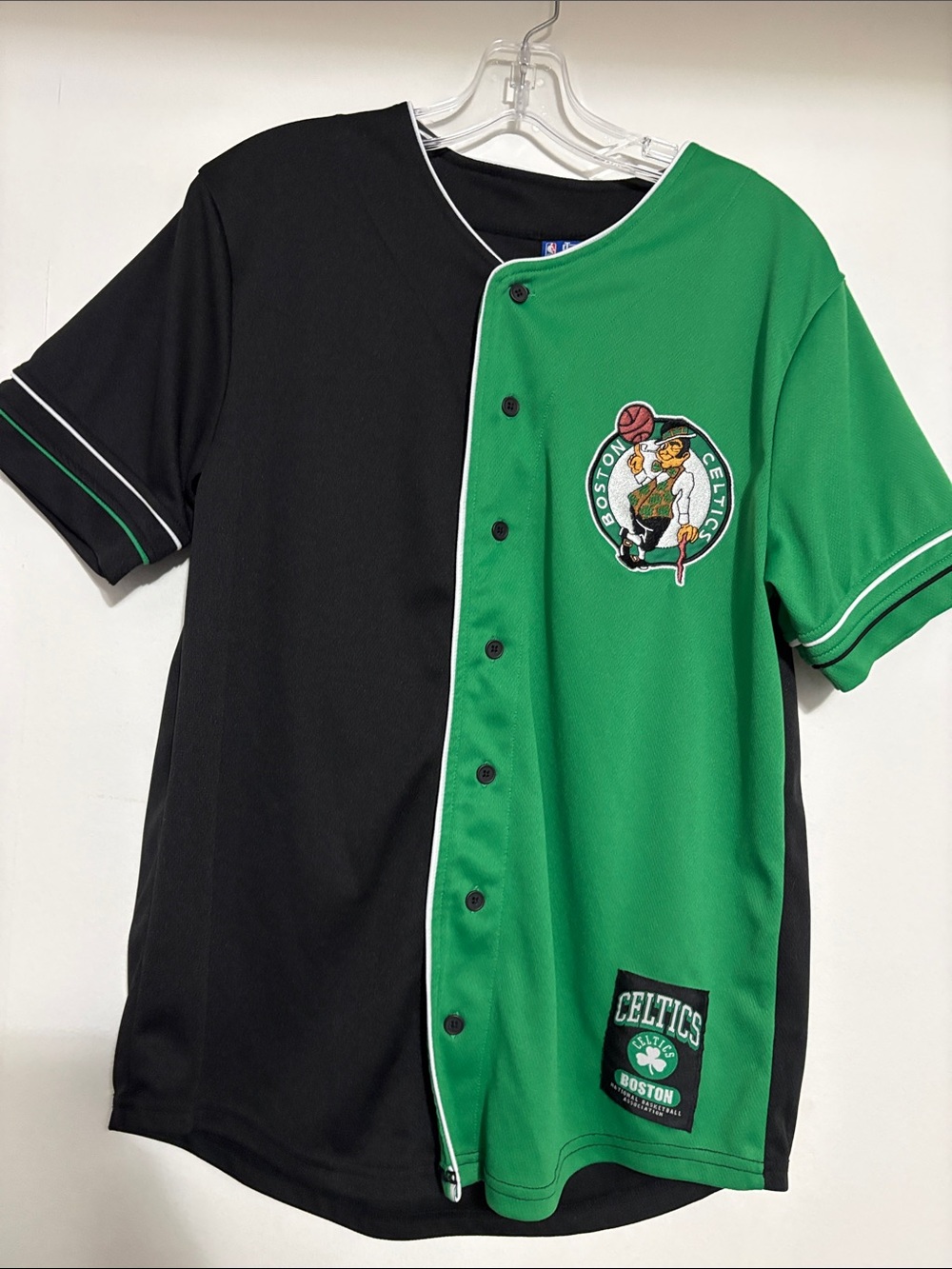 Men’s Split-Color Celtics Jersey - Green/Black